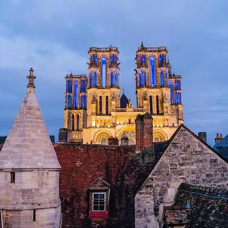 Nid Douillet La Cour Du Dauphin, Vue Cathedrale Imprenable Appartement *