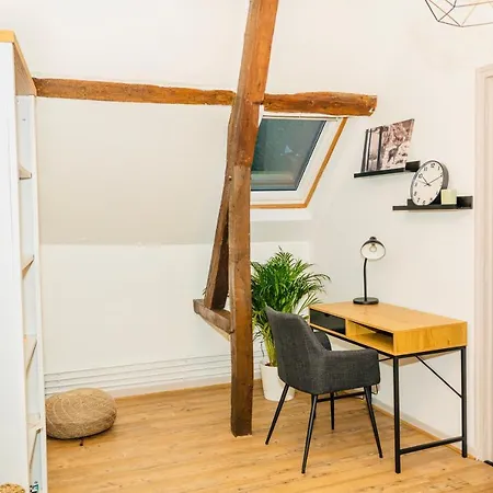 Nid Douillet La Cour Du Dauphin, Vue Cathedrale Imprenable Apartment Laon